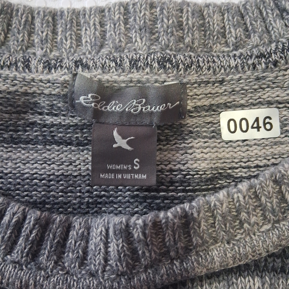 Womens Gray Striped Sweater - Picture 3 of 9